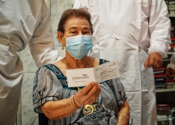 Barranquilla inició vacunación contra el covid-19 a los adultos mayores de 80 años