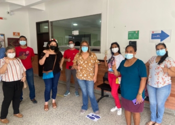 Distrito inicia piloto para vacunar a docentes de instituciones educativas, sin distingo de edad