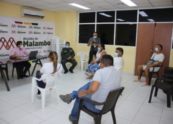 Alcalde concreta compromisos con representantes de billares y estaderos