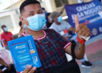 Más de 19 mil estudiantes de Uniatlántico recibieron chips de internet gratuito