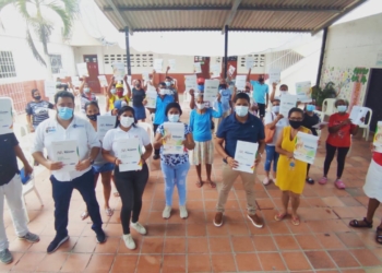 Un total de 73 familias malamberas recibieron las escrituras de su vivienda