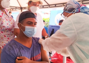 En Santa Lucía, más de 1.300 personas se vacunaron en el primer día de unificación de la vacunación contra el Covid-19