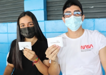 Inició en Barranquilla la vacunación contra COVID-19 a jóvenes de 20 a 24 años