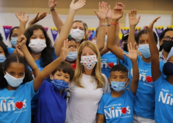 Elsa Noguera recibió reconocimiento por ser la ‘Gobernadora más comprometida con la infancia’