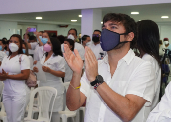Distrito rindió homenaje a personal de la salud en el primer aniversario de vacunación anticovid