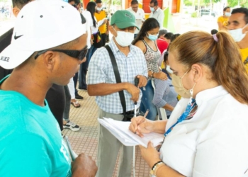 Gobernación del Atlántico identifica a población con discapacidad visual para implementar programa piloto de las TIC