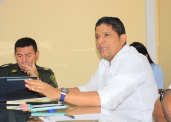 El alcalde Rumenigge Monsalve anunció la implementación de la Ley Zanahoria en el mumicipio.