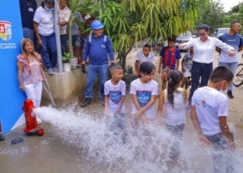«A partir de hoy, Sibarco puede disfrutar del servicio de agua potable por primera vez»: Elsa Noguera