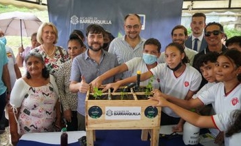 Con una inversión de 2.6 millones de Euros el distrito inició el proyecto Huertas Comunitarias