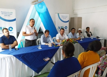 286 familias de La Cangrejera tendrán nuevas redes eléctricas