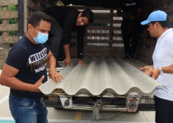 Alcaldía entrega materiales a damnificados de Malambo