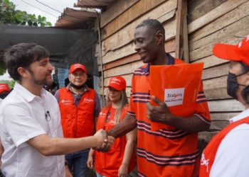 Por gestión de Pumarejo se logró reclasificar a familias en el Sisbén IV