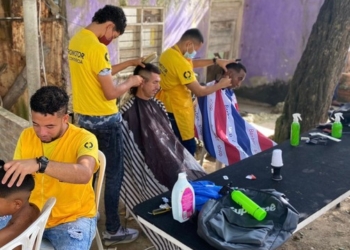 Con barbería y otras iniciativas de emprendimiento, jóvenes de Barranquilla se alejan del conflicto