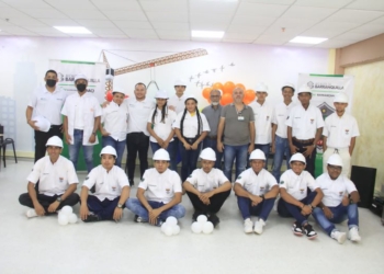 Jóvenes de Vuelve y Juega inician formación tecnológica a través de convenio con el SENA 