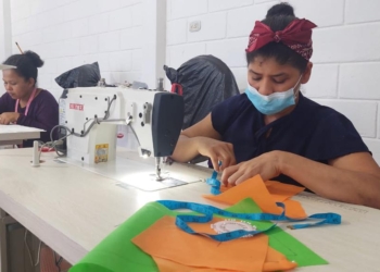 Inició segundo ciclo en manejo de máquinas planas con 36 mujeres de Malambo