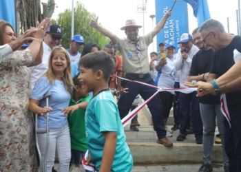 Gobernadora Elsa Noguera entregó la nueva cancha Salim Gacham en Campeche