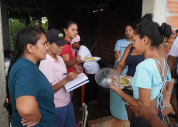 Con subsidio, bonos, oferta social y ‘ollas comunitarias’, Distrito sigue atendiendo a familias damnificadas