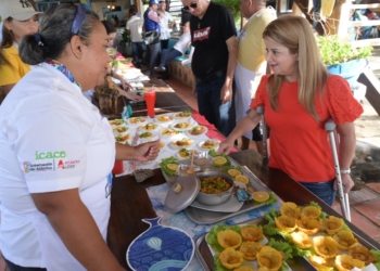 Gobernación entregó estímulos a 24 caseteros de las playas Country y Sabanilla II