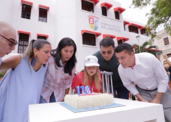 En los 118 años del departamento, Gobernadora entregó la Biblioteca Meira Delmar y el Museo del Atlántico