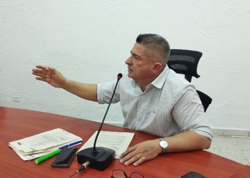 Concejal Juan José Vergara, resalta los avances de obras realizados en la calle 30