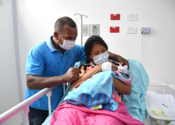 Ariadna Sofía, la primera bebé nacida en el nuevo hospital de Palmar de Varela