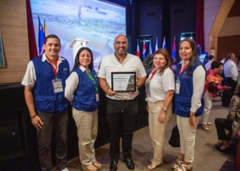 C.R.A. recibe reconocimiento internacional, por su aporte a la educación ambiental