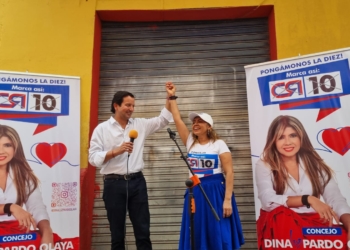 El senador David Luna , oficializó su respaldo a la candidatura de Dina Luz Pardo, al Concejo de Barranquilla
