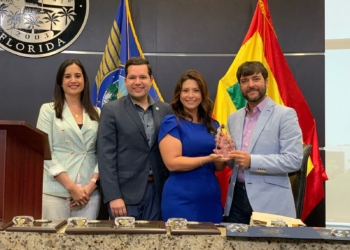 En beneficio de estudiantes barranquilleros, la IUB firma convenio con universidad de Florida