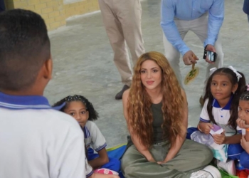 Shakira entrega un nuevo colegio en el barrio El Bosque