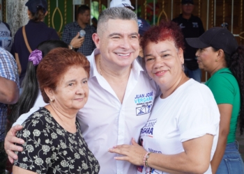 Barrio El Pueblito, recibe al Concejal Juan José Vergara