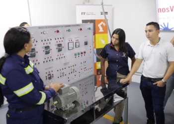 Gobernación del Atlántico, Sena y empresa Ternium se unen para formar estudiantes de Palmar de Varela en mecánica industrial