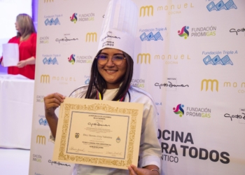 Fundación Triple A y Promigas, certifican a 25 jóvenes como técnicos auxiliares en cocina