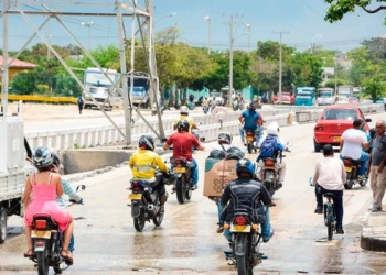 Distrito mantiene vigente medidas que regulan la circulación de motos en Barranquilla