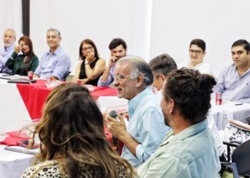 Gobernación promueve plan para superar estancamiento de exportaciones