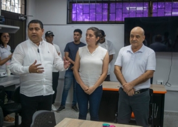 Estudiantes de la IUB ya tienen laboratorio de aguas: alcalde Char
