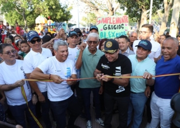 Distrito entrega un parque y una vía en el barrio El Limón II