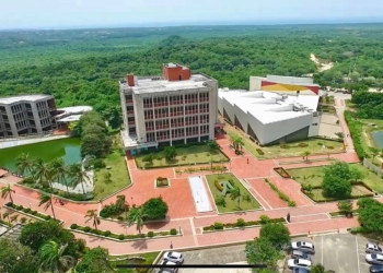 Atlántico cuenta con la primera facultad pública de Medicina: gobernador Verano