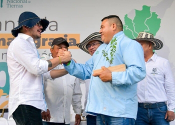 Gobierno destina 1.4 billones de pesos para entrega de tierras y proyectos productivos