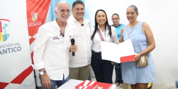 Gobernación entregó en Baranoa 200 títulos de propiedad