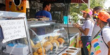 En Soledad realizan inspección y vigilancia en ventas de bebidas y alimentos en recorrido de la Guacherna