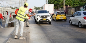 Pico y placa en la Vía 40: así aplicará para vehículos particulares desde el lunes 2 de febrero