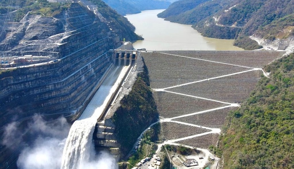 EPM y generadores cuestionan fórmula de la Creg mientras precios de energía en bolsa caen a mínimos históricos