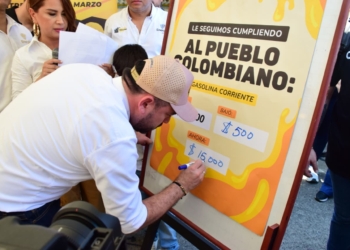 En marzo la gasolina baja $500 pesos más: Gobierno mantiene estable el precio del diésel