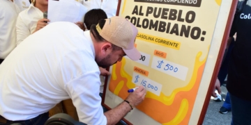 En marzo la gasolina baja $500 pesos más: Gobierno mantiene estable el precio del diésel