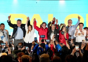 Paloma Valencia elige a Juan Daniel Oviedo como fórmula vicepresidencial para las elecciones de 2026