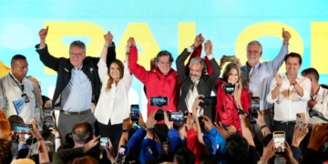Paloma Valencia elige a Juan Daniel Oviedo como fórmula vicepresidencial para las elecciones de 2026