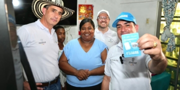 Fenoge y Afinia cambian neveras y aires viejos en el Caribe para bajar el costo de la factura de energía