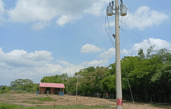 Afinia promueve la legalidad y el uso seguro de la energía en Zambrano, Bolívar